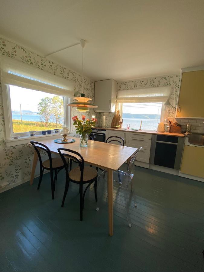 Unique And Charming Holiday Home With Fantastic Sea Views Tromsø Eksteriør bilde